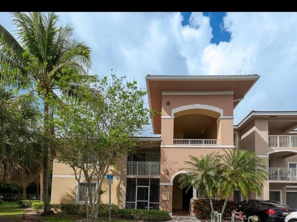 6556 Emerald Dunes Drive 207, West Palm Beach FL 33411