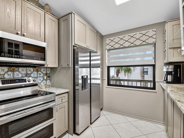 7578 Tahiti Lane 201, Lake Worth FL 33467