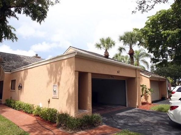 67 Balfour Rd, Palm Beach Gardens FL 33418