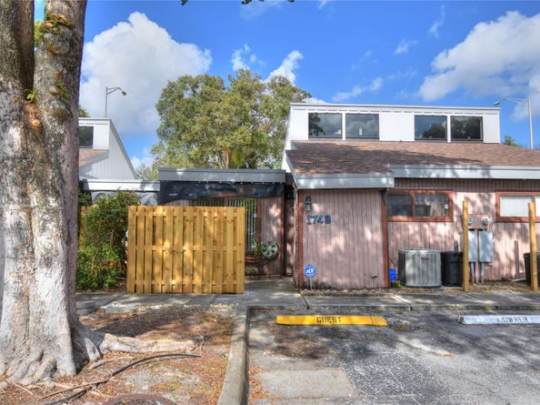 1748 NW 74th Ave 19, Plantation FL 33313