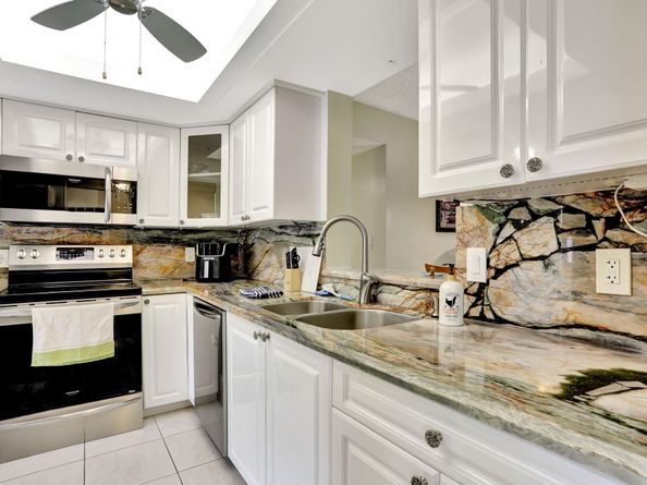 7301 NW 18th St 101, Margate FL 33063