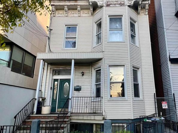 2808 Palisade Ave, Weehawken NJ 07086