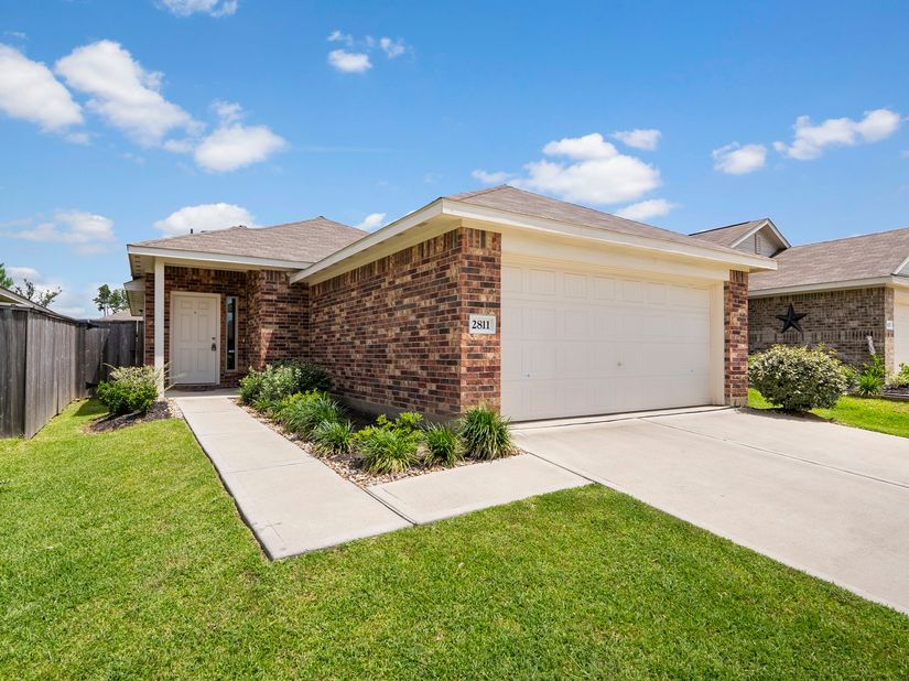2811 Via Augusta Drive, Conroe TX 77301