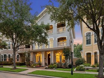 95 Olmstead Row