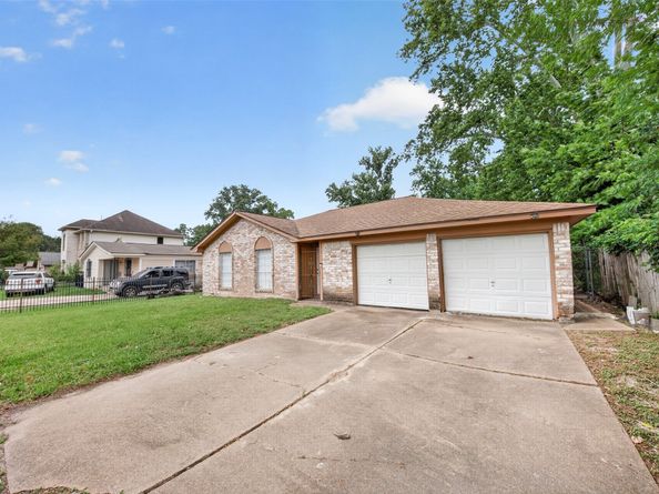 8029 Tareyton Lane, Houston TX 77075