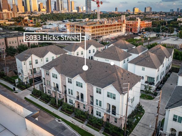 3033 Hicks Street, Houston TX 77007