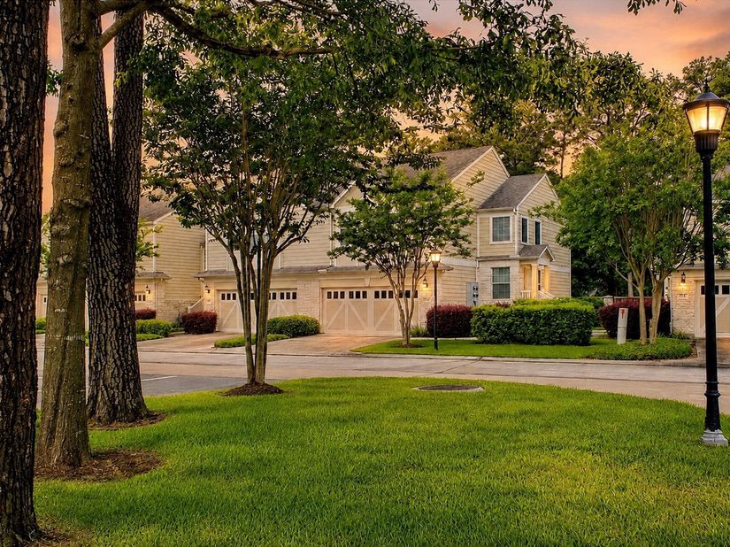 13600 Breton Ridge Street 3E, Houston TX 77070