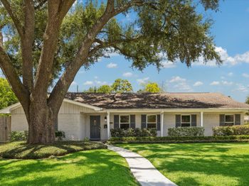 10423 Barwood Drive