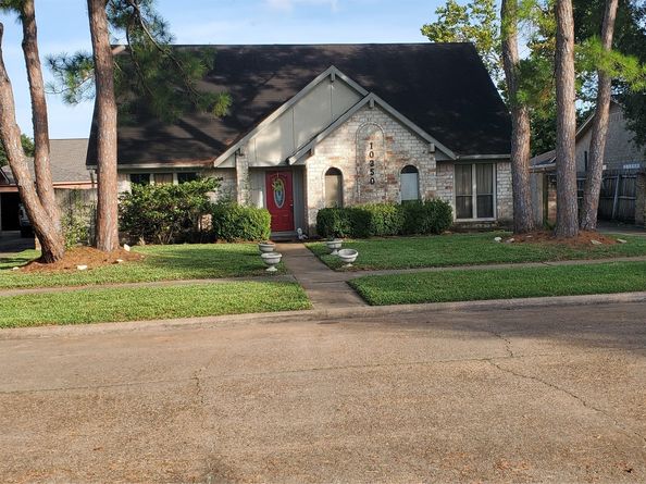 10350 Sageglow Drive, Houston TX 77089