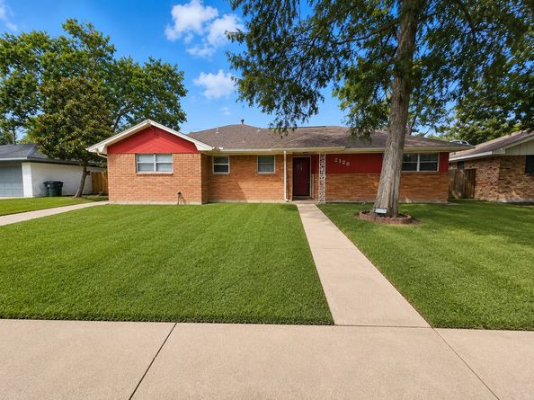 2126 Possum Creek Road, Houston TX 77017