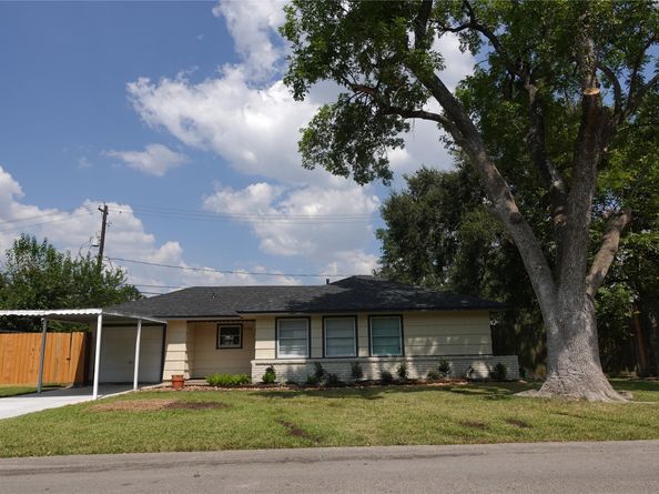 6006 Carew Street, Houston TX 77074