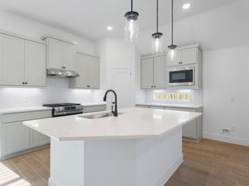 11123 Midland Hawthorn Place