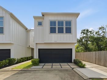 1902 Hollister Spruce Lane