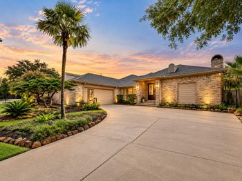 3110 Amesbury Court