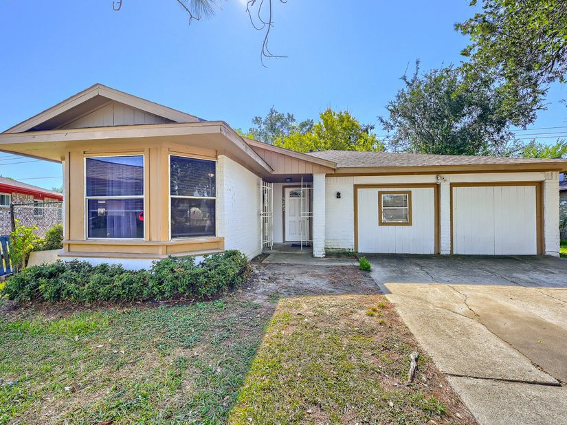 5222 Russelville Road, Houston TX 77048