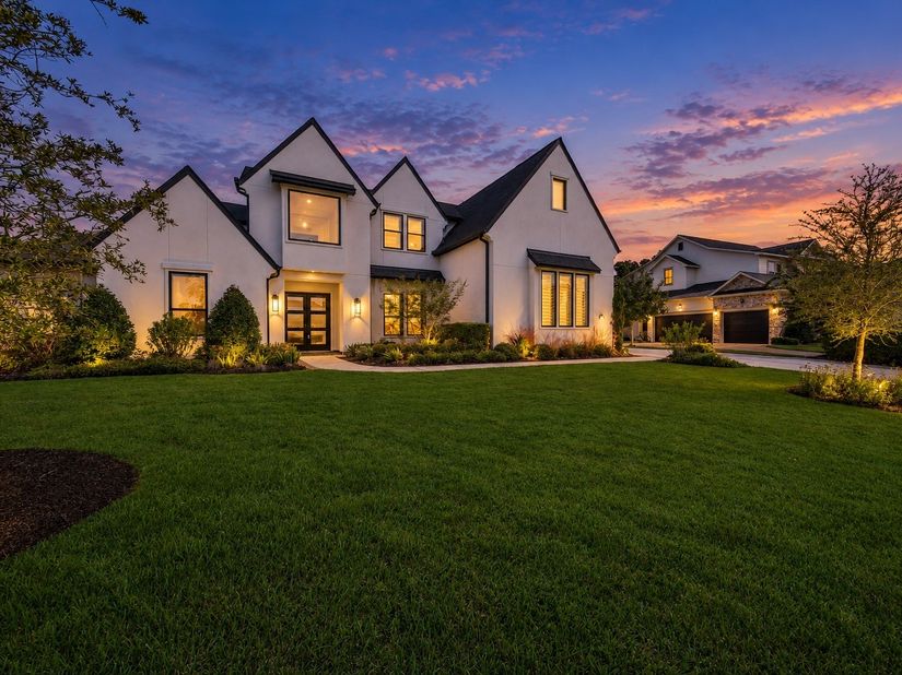 2107 Coach Street, Conroe TX 77384