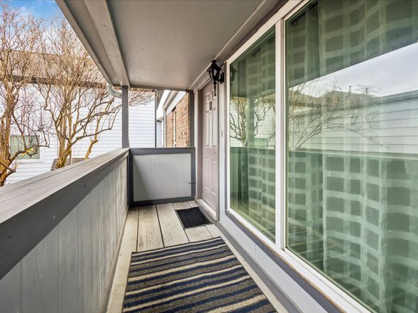 4450 Sherwood Lane 8, Houston TX 77092