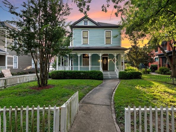 1007 Heights Boulevard, Houston TX 77008