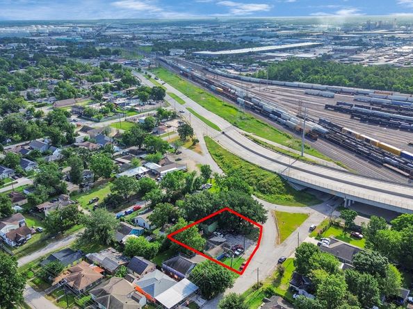 7317 Palestine Street, Houston TX 77020