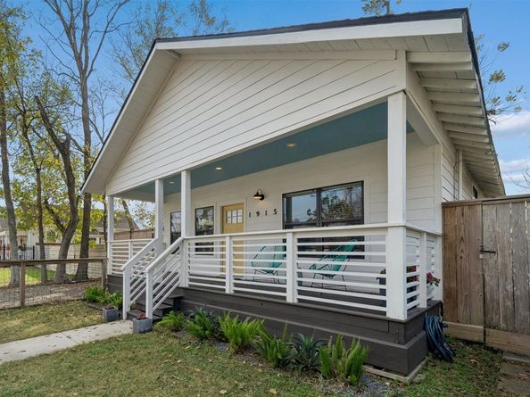 1915 Everett Street, Houston TX 77009