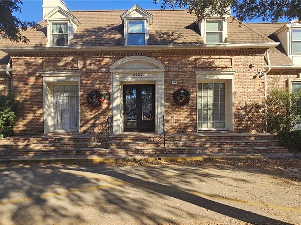 2727 Briarhurst Drive 25, Houston TX 77057