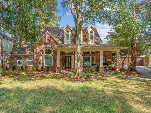 22 Greycrest Place, The Woodlands TX 77382