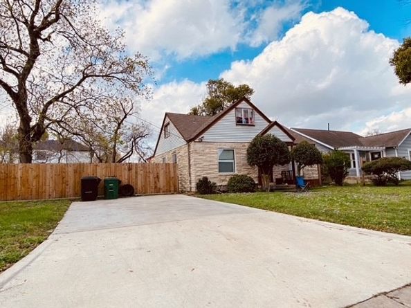 7108 Eastwood Street, Houston TX 77021