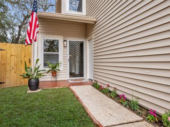 1810 N Red Cedar Circle