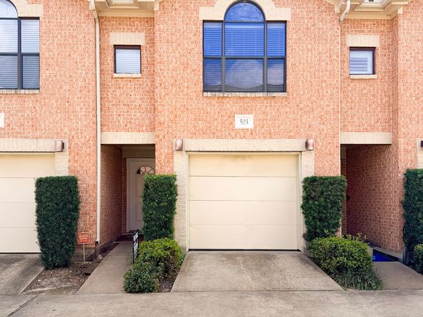5941 South Loop E 503, Houston TX 77033