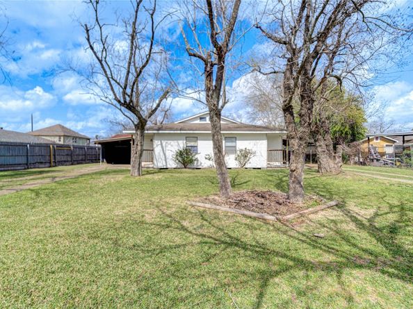 6109 Hertford Street, Houston TX 77048