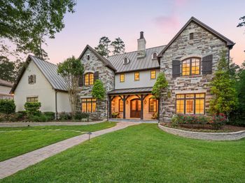 15 Sterling Dale Place