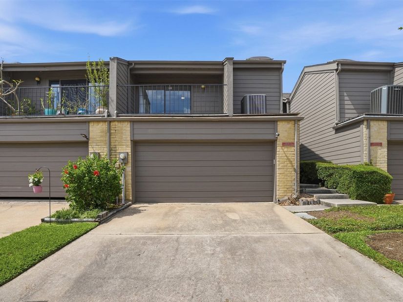 18024 Starboard Drive, Houston TX 77058