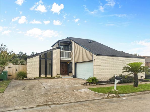 7519 Teal Run Drive, Houston TX 77071