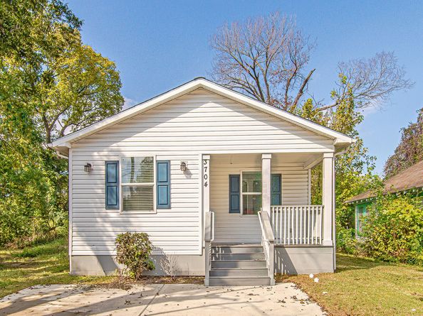 3704 Sauer Street, Houston TX 77004