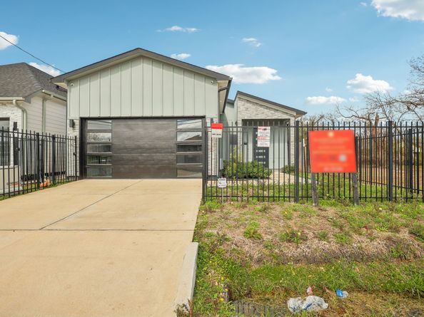 3512 Cobb Street, Houston TX 77004