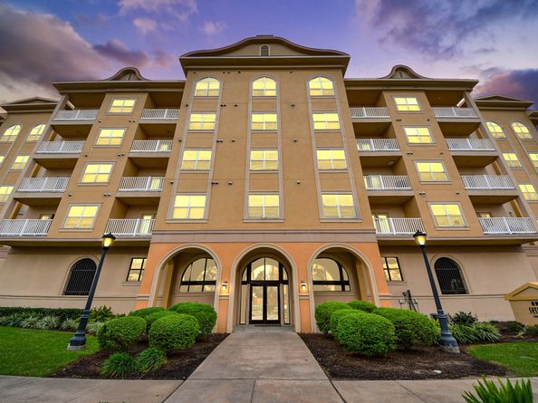 2203 Dorrington Street 400, Houston TX 77030