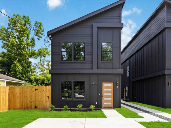 2407 Dolly Wright Street, Houston TX 77088