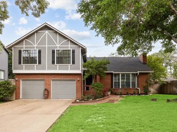 13510 Lakecrest Drive