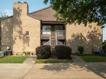 6633 W Airport Boulevard