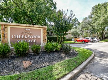 3500 Tangle Brush Drive