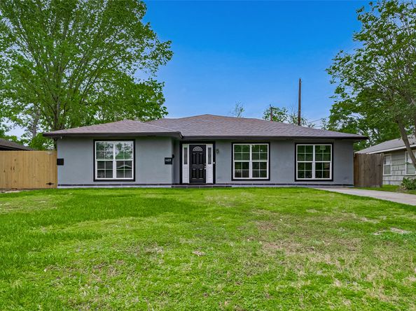 1425 Confederate Road, Houston TX 77055