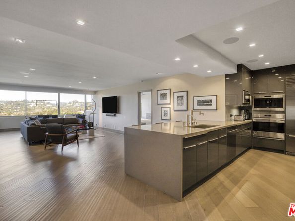 865 Comstock Avenue 16F, Los Angeles CA 90024
