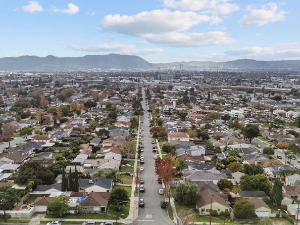 2640 N Keystone Street, Burbank CA 91504