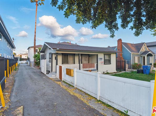 6126 Brynhurst Avenue, Los Angeles CA 90043