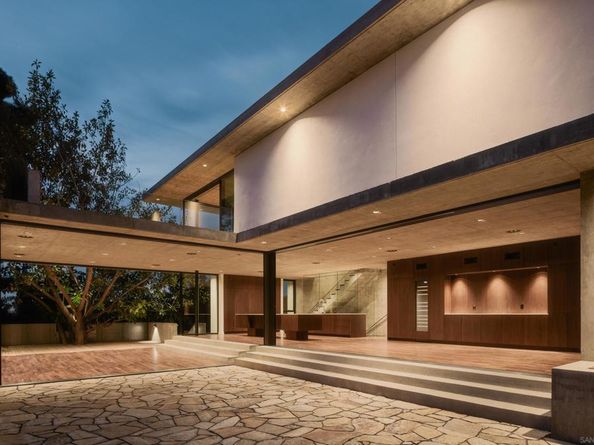 4420 Arista Dr, San Diego CA 92103