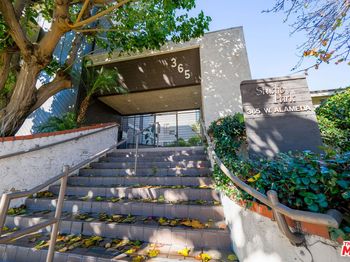 365 W Alameda Avenue