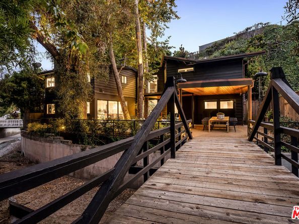 327 E Rustic Road, Santa Monica CA 90402