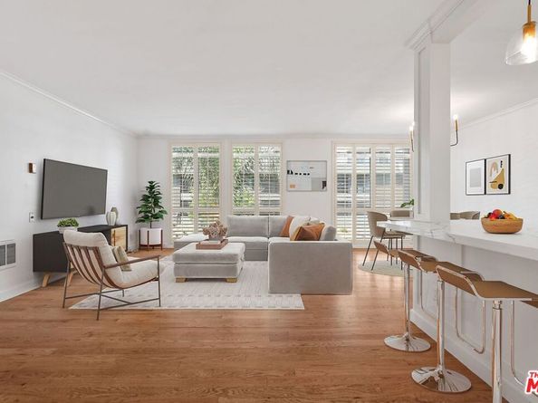 7270 Hillside Avenue 302, Los Angeles CA 90046