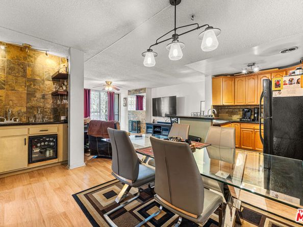 6435 Green Valley Circle 214, Culver City CA 90230