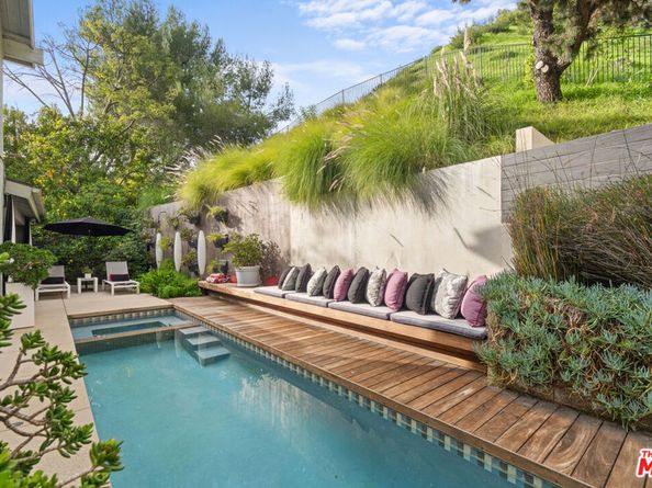 9767 Apricot Lane, Beverly Hills CA 90210